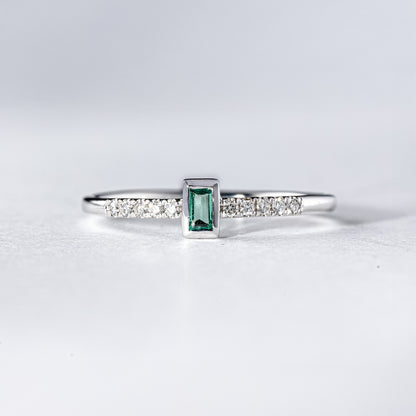 Ring Smaragd &amp; Brillanten im Baguette-Design