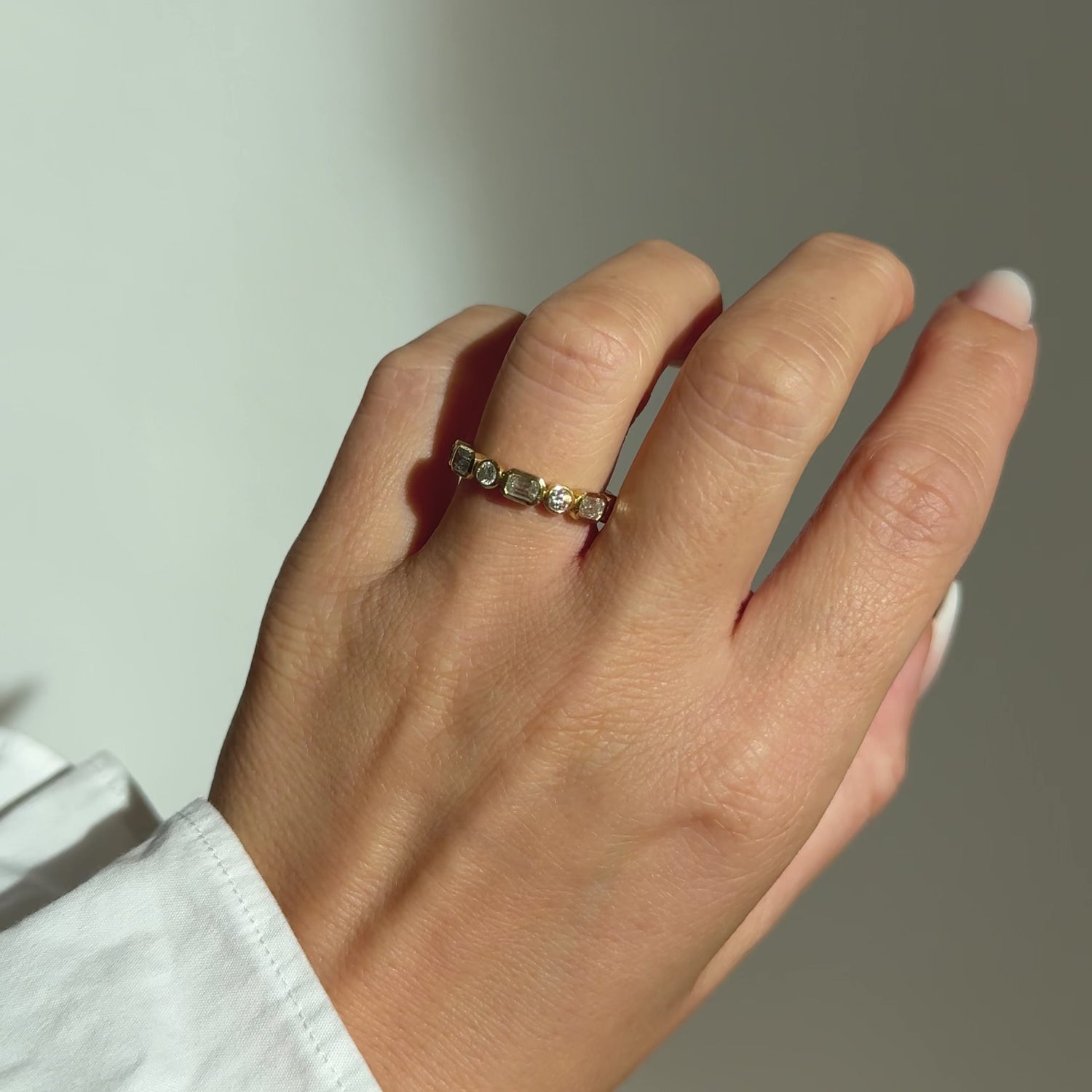 BEZEL Diamant Ring Emerald und Brillant cut 18 KT
