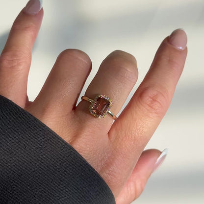 Re-Edition by gluecksgriff – 2 ct Emerald Cut beige-rosa Turmalin &amp; Naturdiamanten | 14K Gold