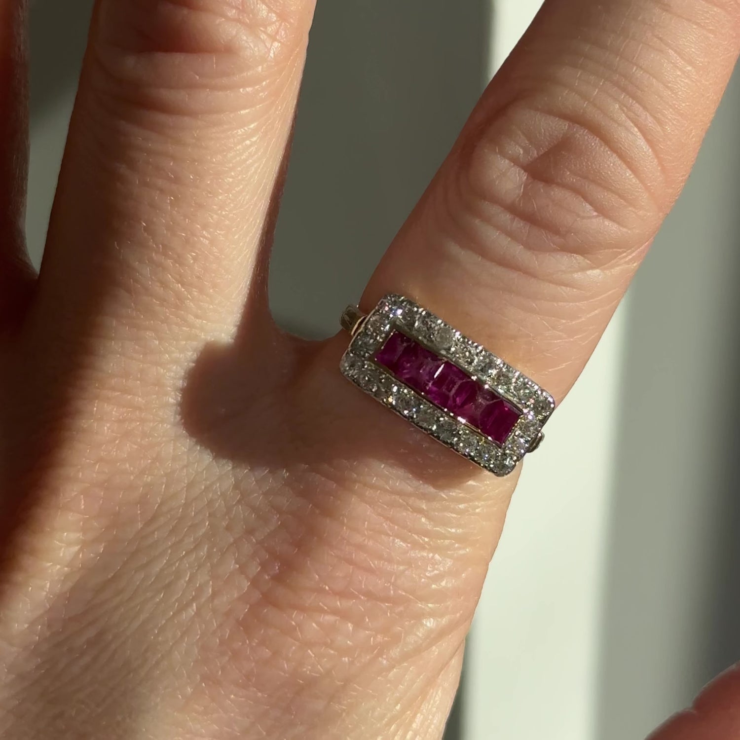 Vintage Gelbgold Ring Rubin und Diamanten