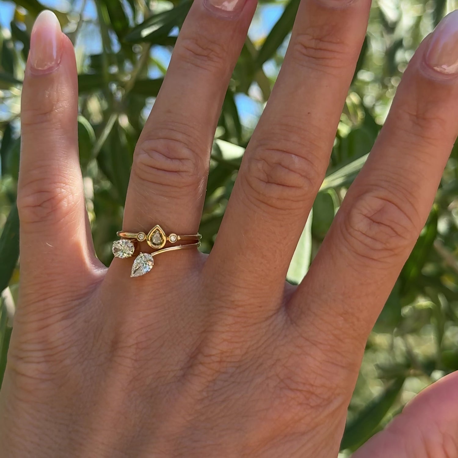 Diamantring aus 18 Karat Gelbgold mit gelbem Tropfen-Diamant, Brillanten