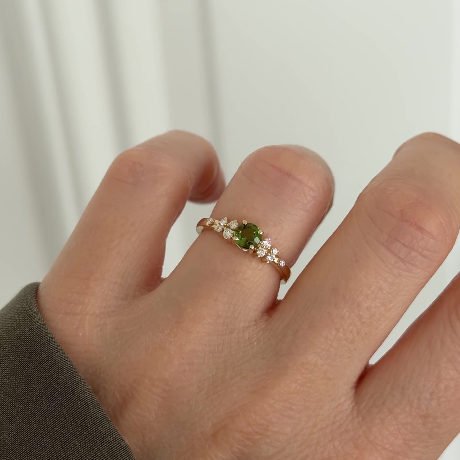 Ring grüner runder Turmalin vintage-stil