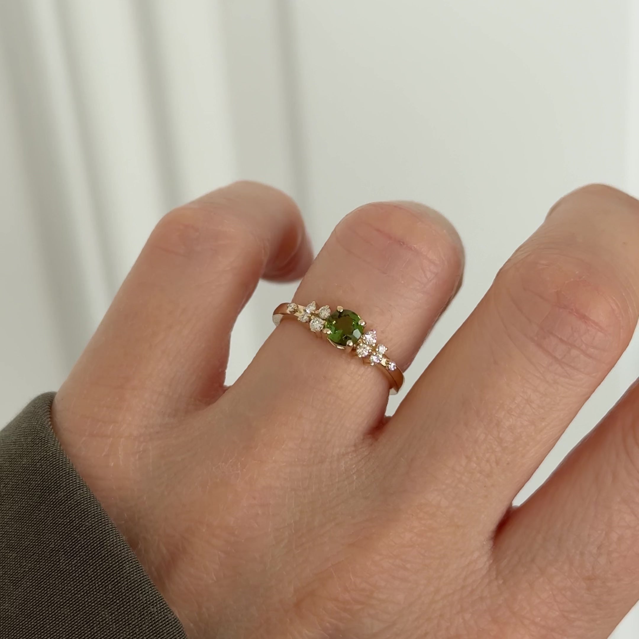 Ring grüner runder Turmalin vintage-stil