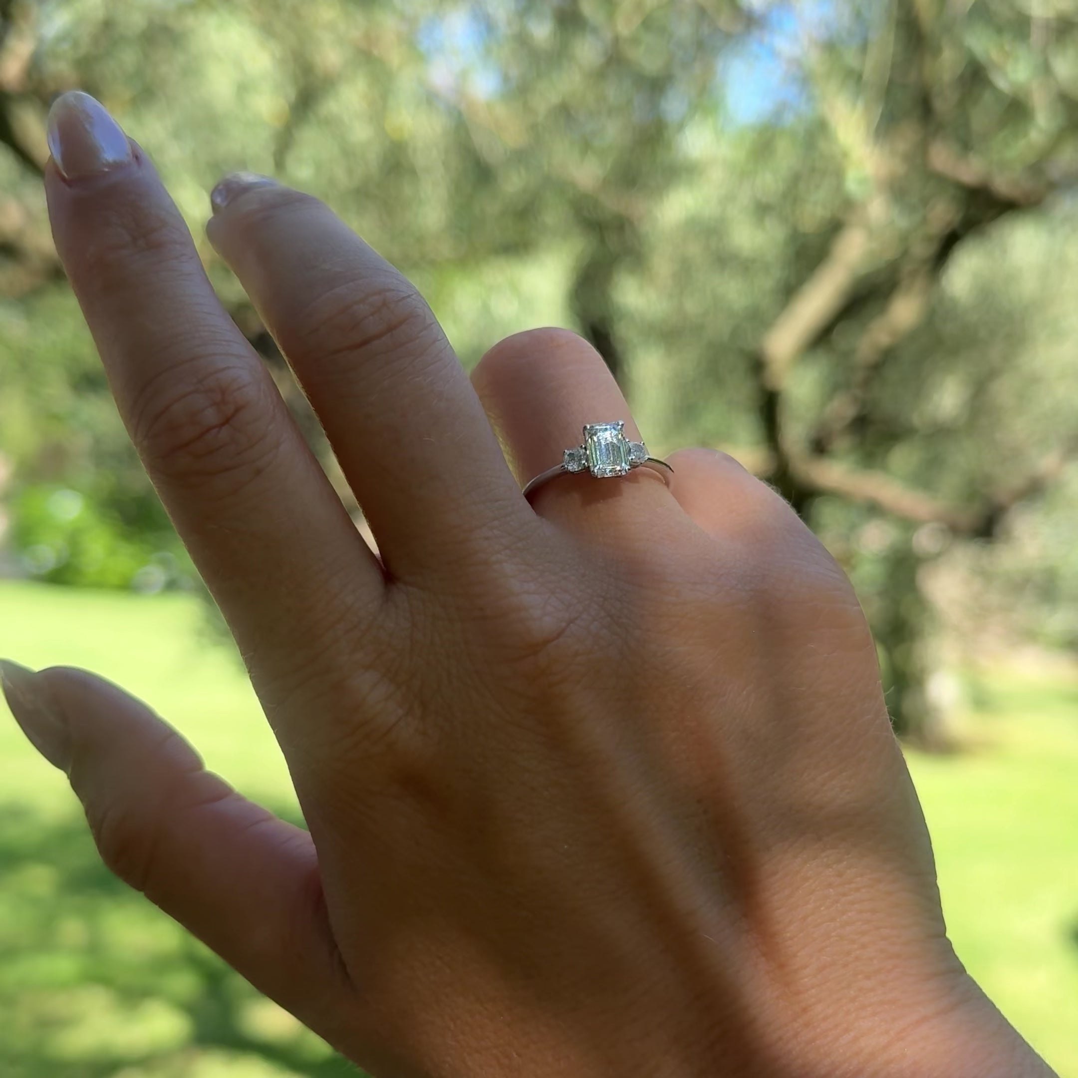Diamantring Emeraldcut aus 14 Karat Weißgold mit 1,02 ct Diamant